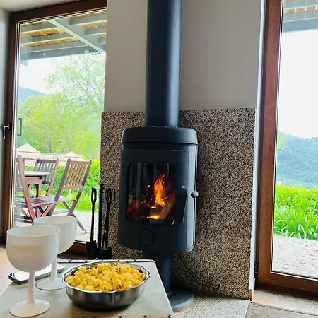 Holiday home Casa Castanhas - Cinfaes, Viseu *