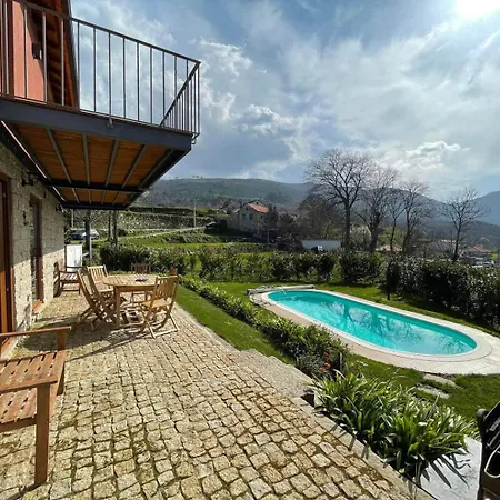 Casa de Férias Casa Castanhas - Cinfães, Viseu Cinfães